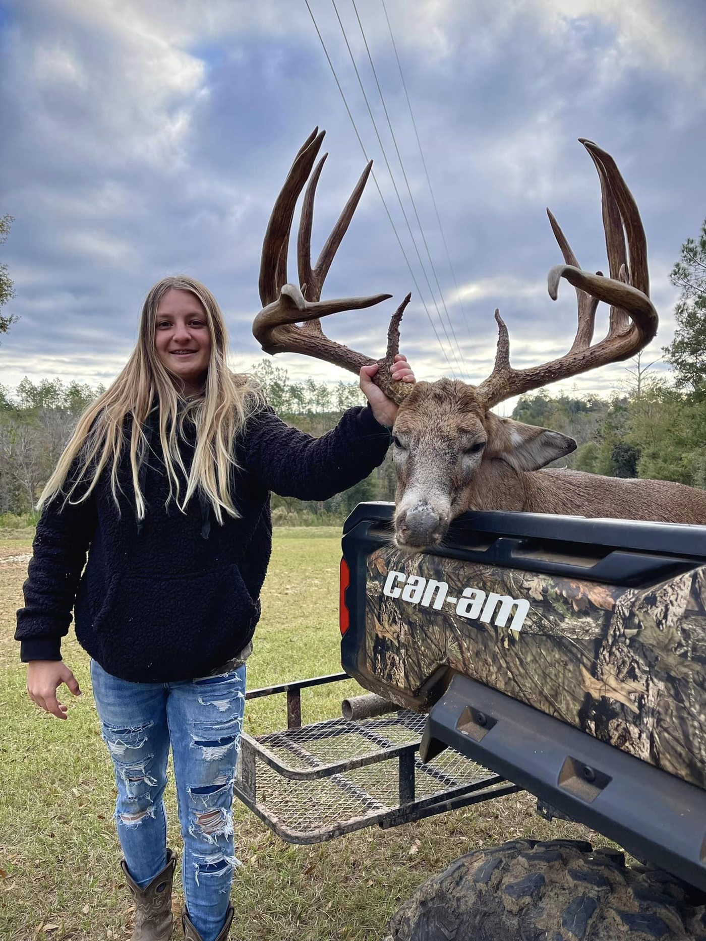 Trophy whitetail deer harvest at Mosquito Creek Plantation - photo 4