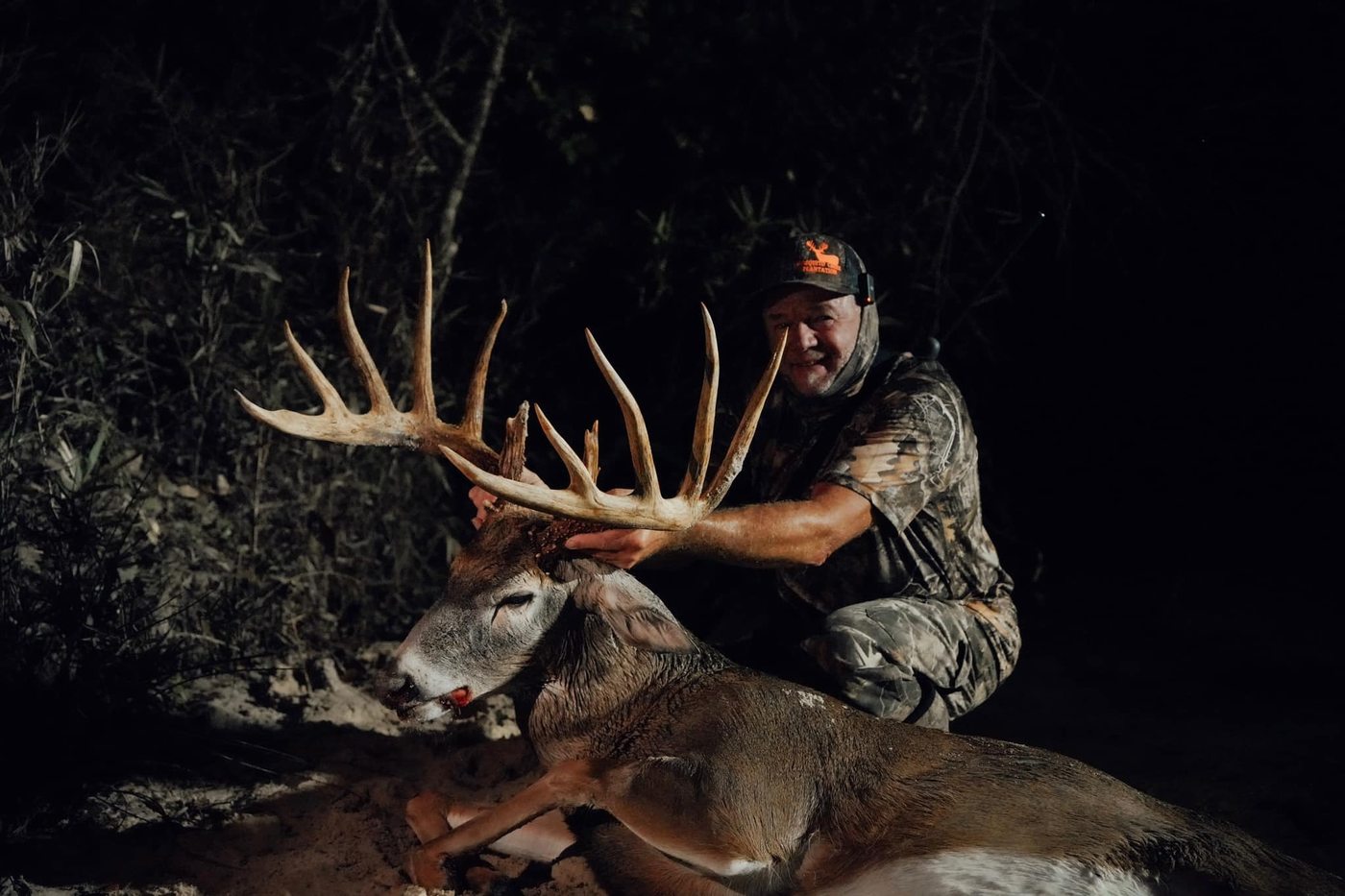 Trophy whitetail deer harvest at Mosquito Creek Plantation - photo 5